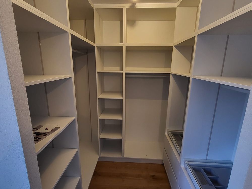 Dressing sur mesure en menuiserie blanche